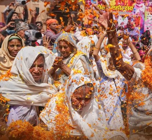 Phulera Dooj 2026 : फुलेरा दूज पर राधा-कृष्ण की पूजा से आती सकारात्मक ऊर्जा , जानें डेट और उपाय