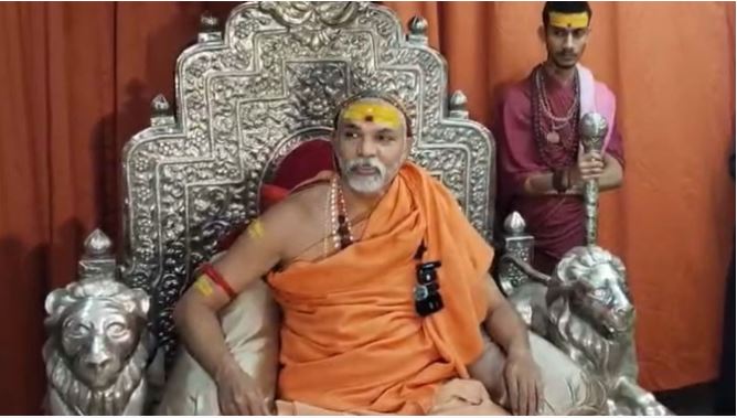 101 बटुकों पर पुष्पवर्षा और तिलक करना डिप्टी सीएम बृजेश पाठक की राजनीति, इससे नहीं धुल सकता योगी सरकार का पाप : शंकराचार्य अविमुक्तेश्वरानंद सरस्वती