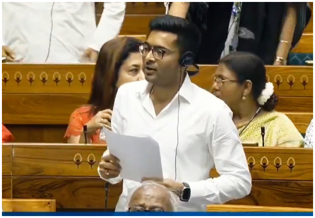 पूरे बजट में बंगाल को पूरी तरह किया गया नजरअंदाज, वित्त मंत्री अमीरों की हैं रॉबिनहुड : TMC सांसद अभिषेक बनर्जी