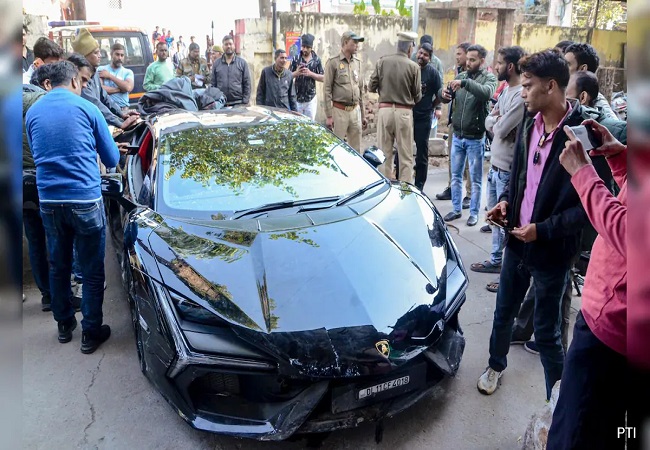 कानपुर में हुए चर्चित लैंबॉर्गिनी कार हादसे कोर्ट ने सुनाया बड़ा फैसला, कहा नहीं बिक सकती है कार