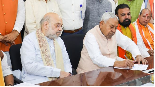 नीतीश कुमार राज्यसभा नामांकन के बाद बोले- नई सरकार को सहयोग रहेगा, इस पद पर ठोका दावा