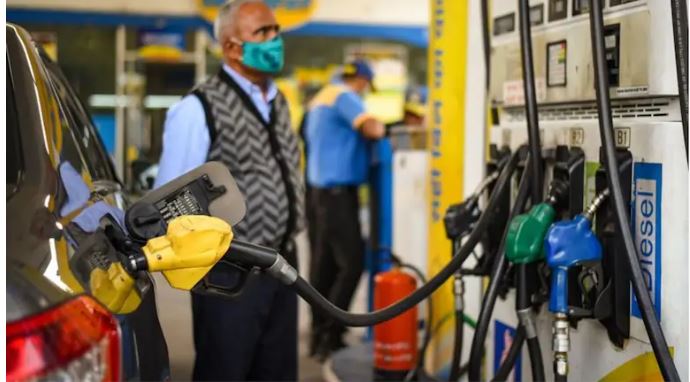 Diesel Price Hike : पेट्रोल के बाद अब इंडस्ट्रियल डीजल हुआ महंगा, एक साथ 22 रुपये का भारी इजाफा, जानें ताजा भाव