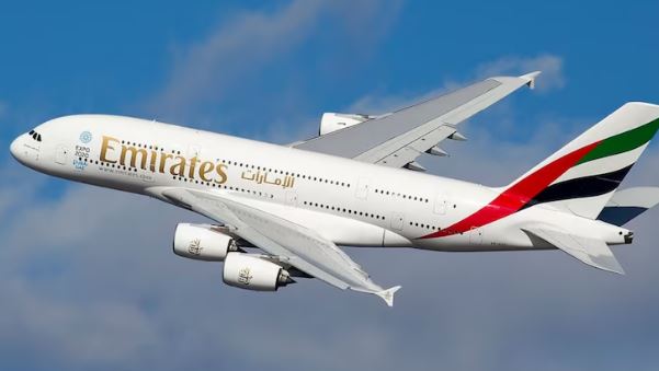 Emirates Flights : ड्रोन हमले के बाद दुबई में एमिरेट्स की उड़ान संचालन निलंबित, केरल से दुबई जा रही फ्लाइट्स बीच रास्ते से लौटी