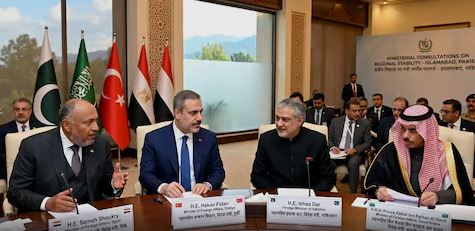  Middle East Tensions : पाकिस्तान पहुंचे मिस्र और तुर्किए के विदेश मंत्री, इस्लामाबाद में बड़ी कूटनीतिक हलचल