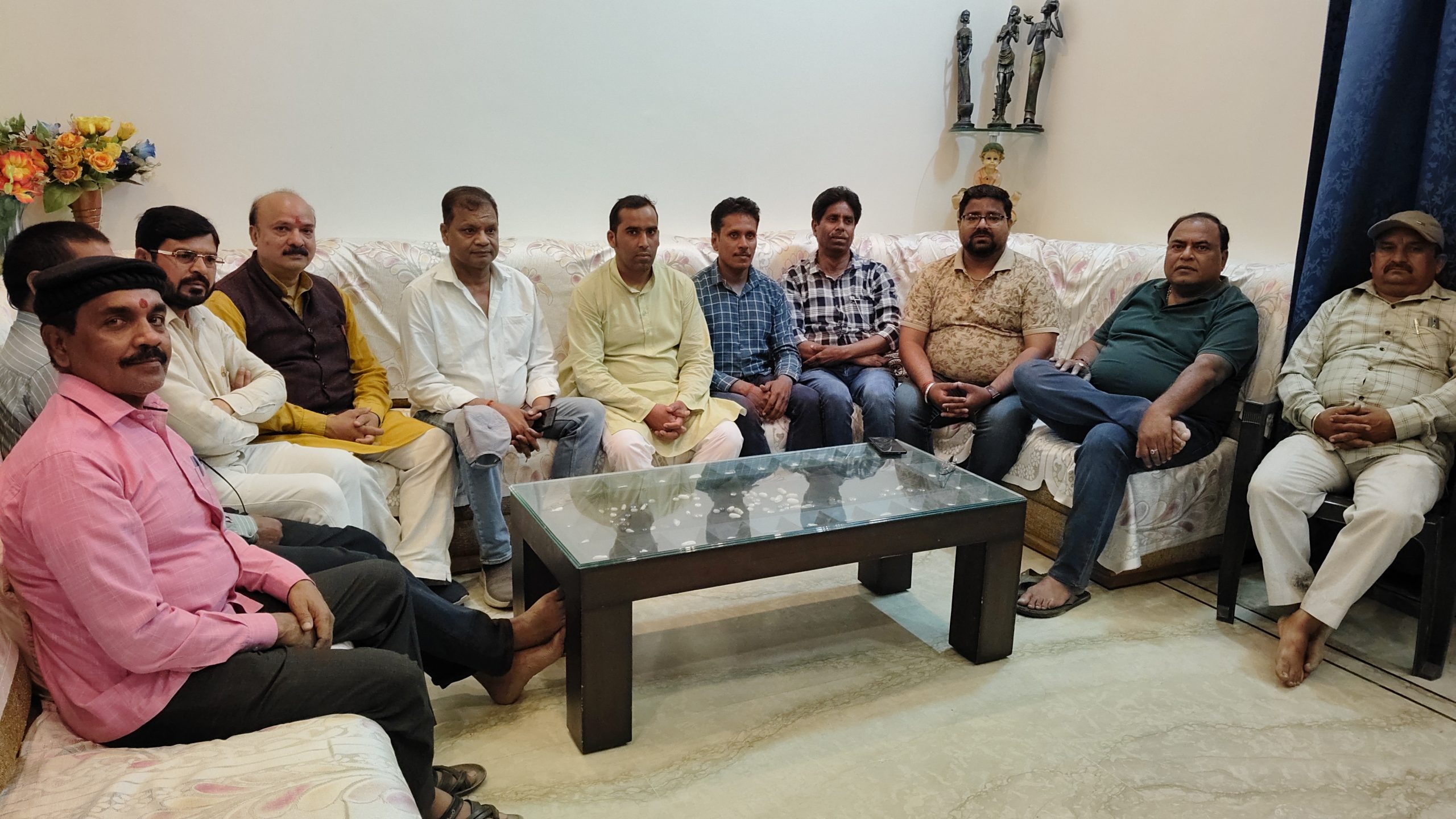 “नौतनवा में जर्नलिस्ट प्रेस क्लब की अहम बैठक, पत्रकार हितों और संगठन विस्तार पर हुई गहन चर्चा”