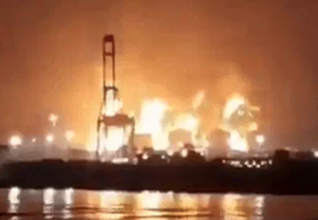 कतर में ईरान ने दुनिया के सबसे बड़े गैस प्लांट पर किया हमला, 5 में से 4 मिसाइलें रोकीं, एक ने पहुंचाया भारी नुकसान