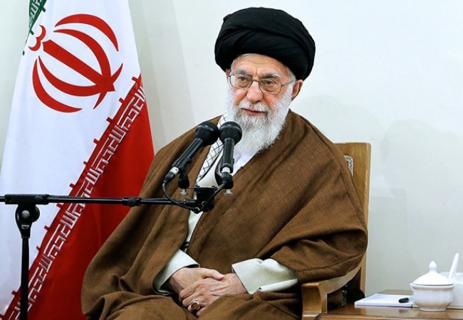 लखनऊ के शिया मुस्लिम समुदाय में खामेनेई की मौत से पसरा मातम, आज शाम निकाला जाएगा कैंडललाइट मार्च