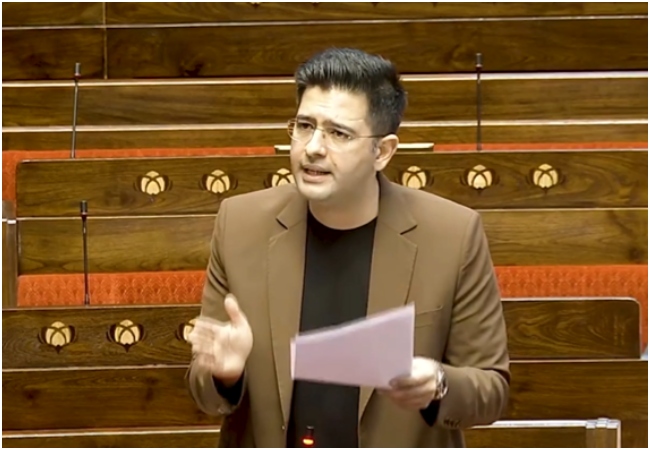 बैंकों ने 3 साल में 'न्यूनतम बैलेंस' न रखने पर वसूले 19000 करोड़, राघव चड्ढा ने इस जुर्माने को खत्म करने का रखा प्रस्ताव