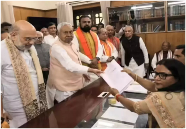 ‘सुशासन बाबू’ नीतीश कुमार चले दिल्ली...,अब कौन होगा बिहार का नया ‘बॉस’ बड़ा सवाल?