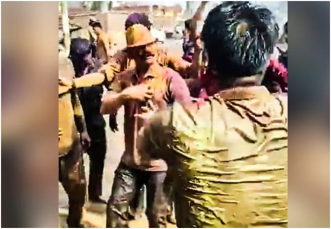 Video Viral : गुलाब जईसन खिलल बाडू… गाने पर होली पर जमकर थिरके संभल के एसपी IPS कृष्ण विश्नोई, देखें अद्भुत होली डांस