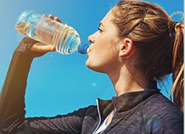 Summer Health Take Care : गर्मियों में परिवार की सेहत का रखें ख्याल , तरोताजा रहने के लिए पिएं ज्यादा पानी