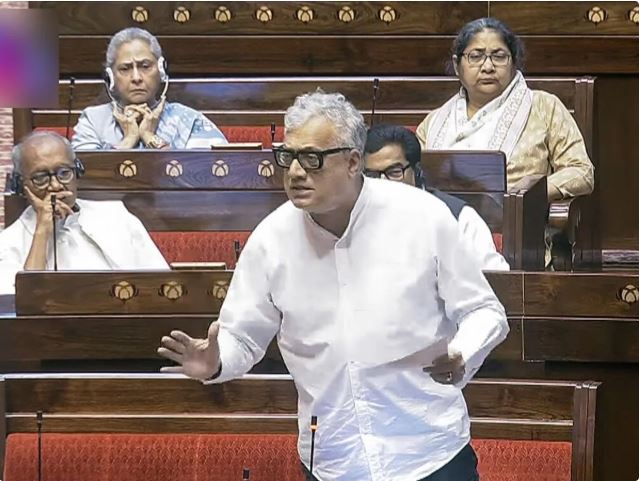 पश्चिम बंगाल में मुख्य सचिव समेत टॉप अधिकारियों को हटाने पर टीएमसी आग बबूला, राज्यसभा से किया वॉकआउट