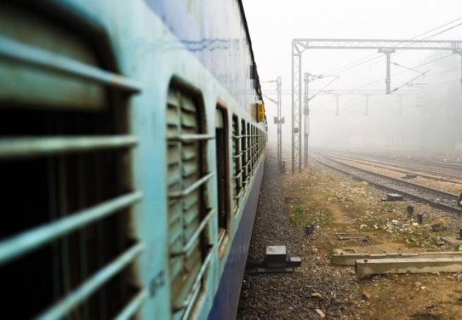 ट्रेन में युवती के साथ कोच अटेंडेंट ने की छेड़खानी और खुल गया लव जिहाद का राज