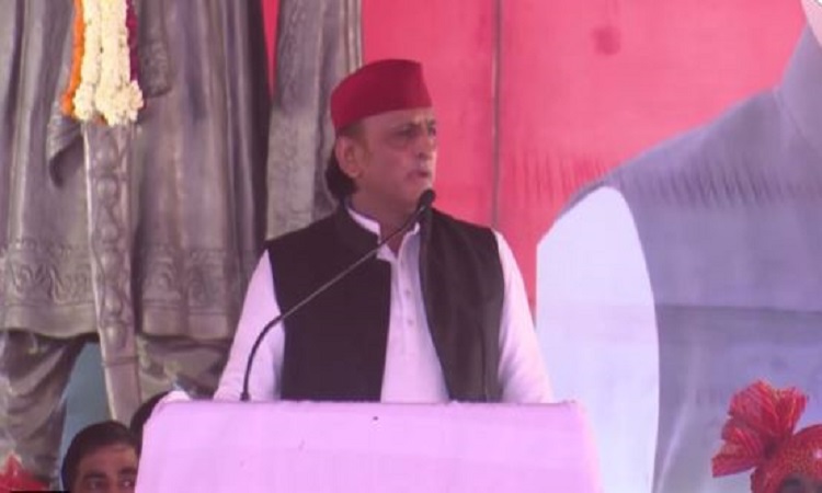 सरकार बनने पर 1090 को करेंगे मजबूत, माताओं-बहनों को देंगे 40 हजार...दादरी में अखिलेश यादव ने महिलाओं के लिए किए बड़े एलान