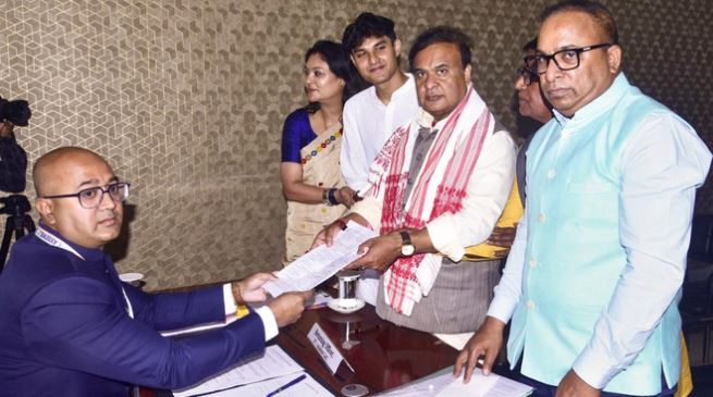 Himanta Biswa Sarma: हिमंत बिस्वा सरमा ने जलुकबारी सीट से दाखिल किया नामांकन, 9 अप्रैल को होगी वोटिंग