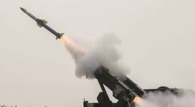 Iran–Israel War: युद्ध में कूदे हूती लड़ाके, इजरायल पर दागी मिसाइलें, अब और भी खतरनाक हो सकता है युद्ध