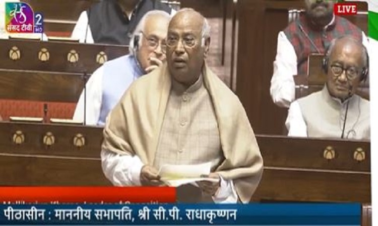 प्रेम से लेकर शादी तक...संसद में ऐसा क्या बोले मल्लिकार्जन खरगे की हंसने लगे पीएम मोदी