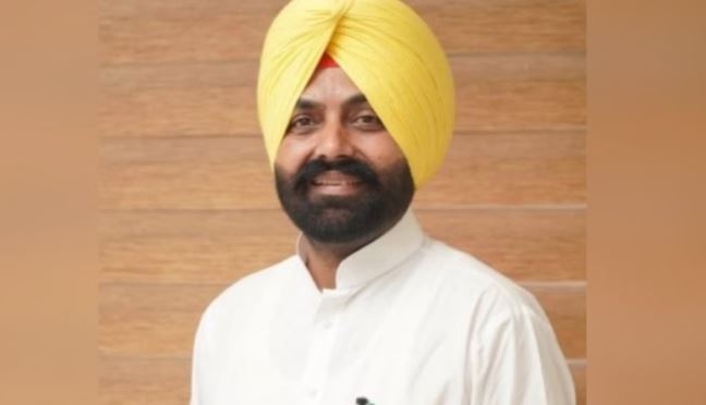 पंजाब में मचा सियासी बवाल: सीएम भगवंत मान ने लिया अपने मंत्री लालजीत भुल्लर का इस्तीफा, सुसाइड वीडियो में आया था नाम