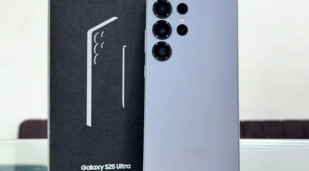 Galaxy S25 Ultra Deal :  सैमसंग गैलेक्सी S25 अल्ट्रा मिल रहा है ₹26,000 सस्ता   , जानें ऑफर्स और कीमत