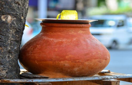 Ghade Ka Pani :  गर्मियों में मटके का पानी हेल्थ के लिए फायदेमंद , शरीर को रखता है सुपर कूल