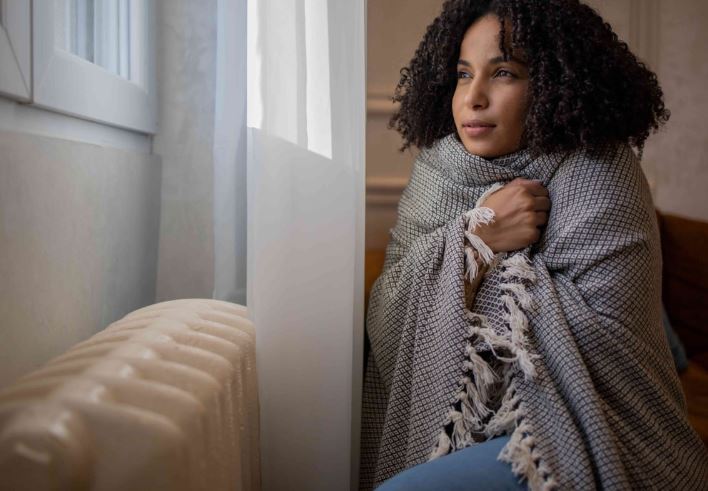 Health Tips : अक्सर ठंड लगना हो सकता है बीमारी का संकेत, करें ये उपाय