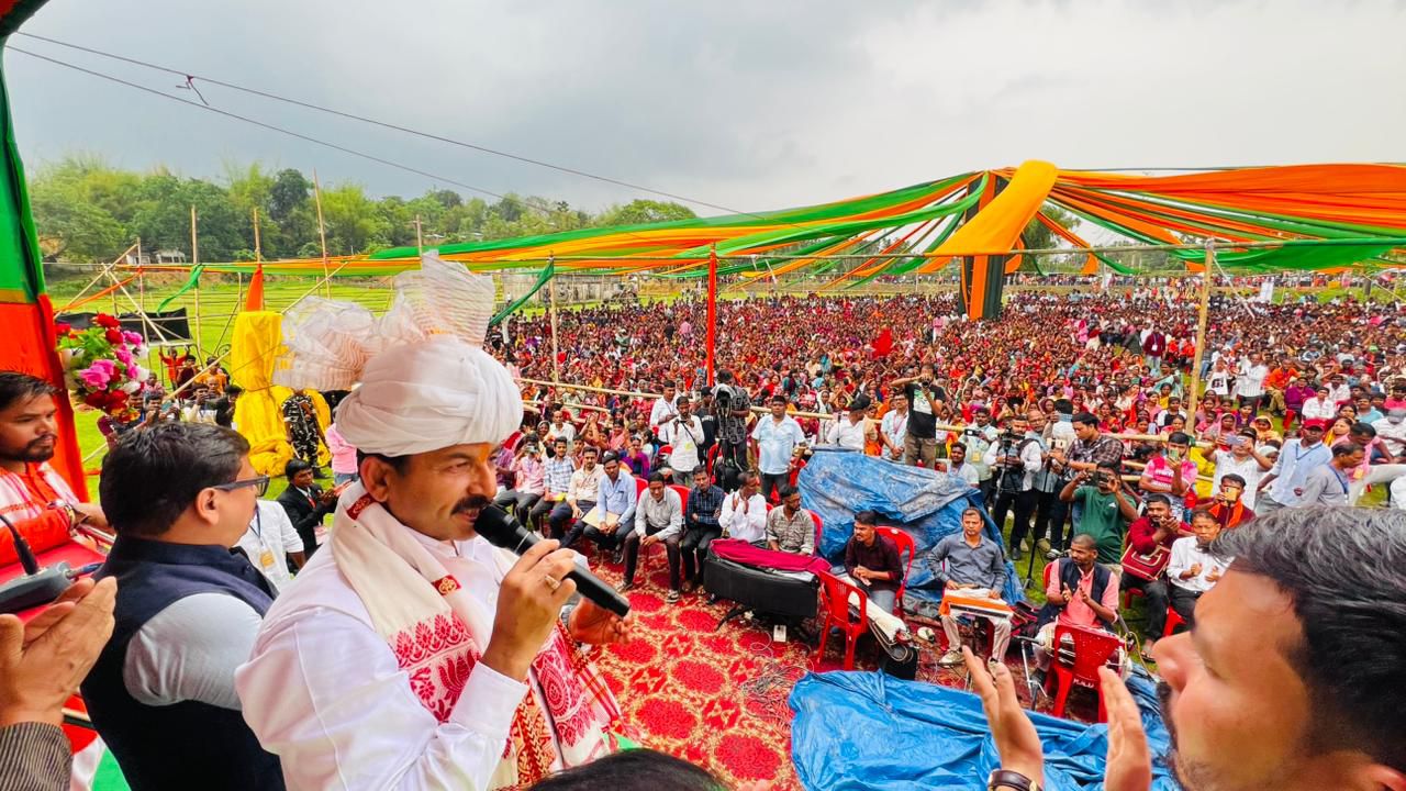 मनोज तिवारी का बड़ा दावा, बोले -बीजेपी असम में पुनः प्रचंड बहुमत से आ रही है,कांग्रेस खुशियां लूटने वाली पार्टी