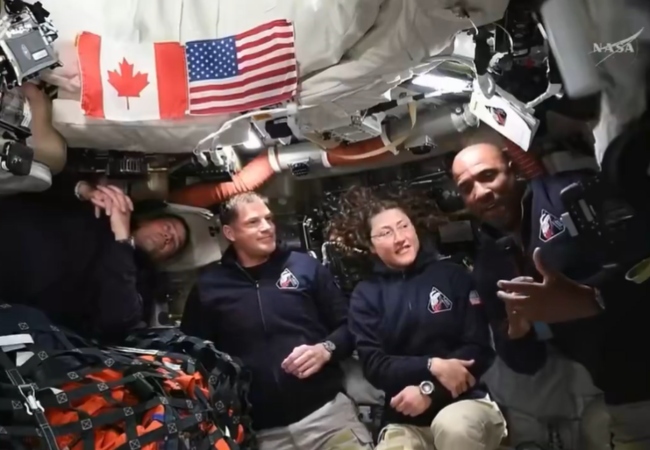 Artemis II के टॉयलेट में आयी समस्या, अंतरिक्ष यात्रियों को इमरजेंसी यूरिन डिवाइस का करना पड़ा इस्तेमाल