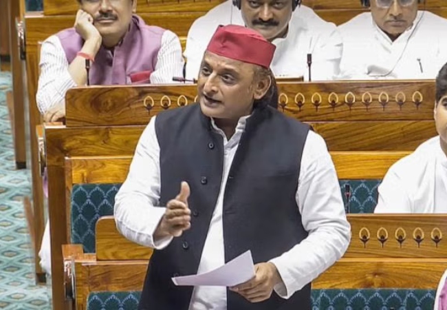 अखिलेश ने महिला आरक्षण बिल को बताया नए धोखे का काला दस्तावेज, कहा- ये पिछड़े-दलित समाज की महिलाओं को हमेशा के लिए कमज़ोर करने की साज़िश