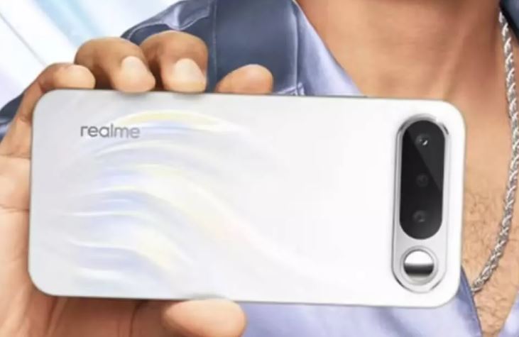 Realme सेल्फी मिरर वाला फोन लॉन्च , मिलती है 7000mAh की बैटरी, जानें कीमत