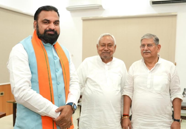 बिहार में सम्राट सरकार का होने जा रहा कैबिनेट विस्तार! BJP-जेडीयू और सहयोगी दलों से होंगे इतने मंत्री