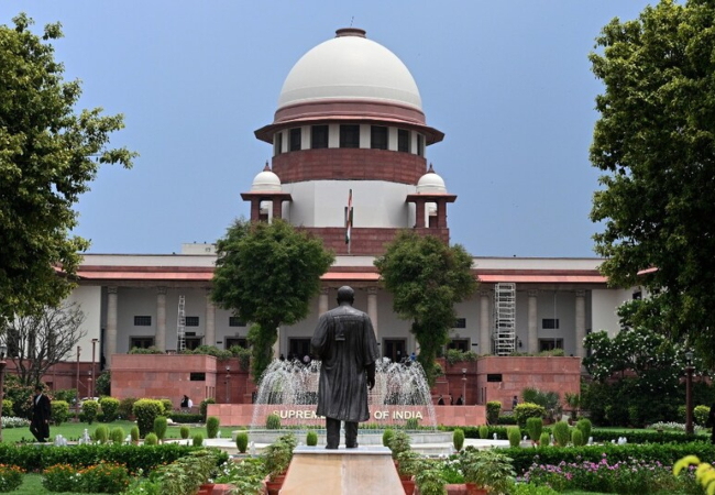 West Bengal SIR : SC ने अनुच्छेद 142 का इस्तेमाल कर किया बड़ा हस्तक्षेप, ट्रिब्यूनल में जिनके नाम उन्हें वोट का अधिकार, ममता बोलीं- मुझे न्यायपालिका पर गर्व