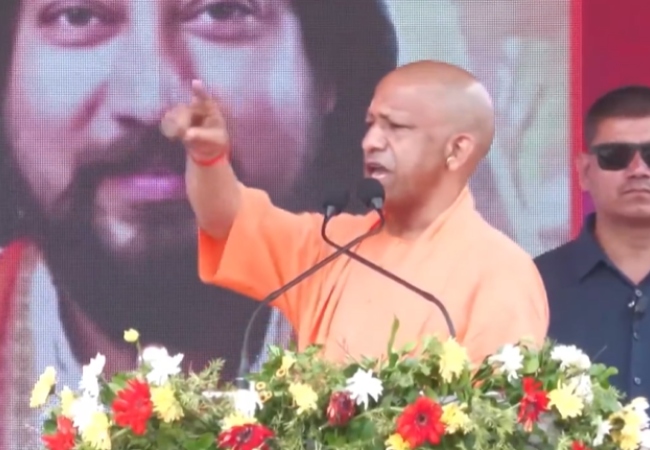 Women's Reservation : सीएम योगी बोले- कल TMC-कांग्रेस और सपा ने आधी आबादी के हक पर डाका डलवाया, उन्हें देश की बहनें माफी नहीं करेंगी..