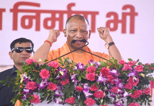 यूपी में ‘सोलर दीदी’ अभियान को मिली रफ्तार, महिलाएं कर रहीं स्वच्छ ऊर्जा क्रांति की अगुवाई : योगी आदित्यनाथ 