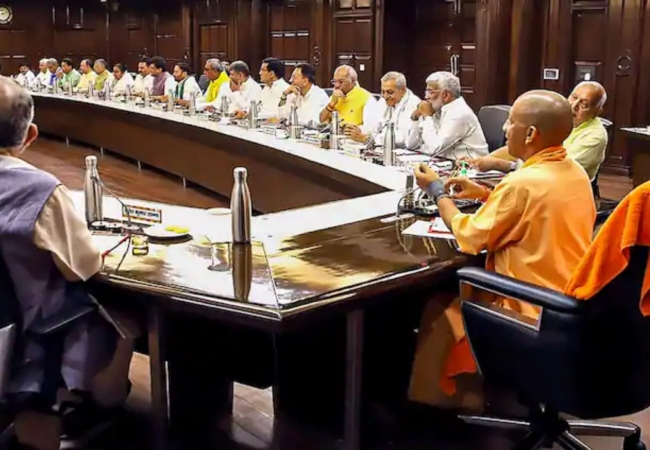 यूपी में बेमौसम बारिश का कहर: अब तक 20 मौतें, सीएम योगी सख्त-24 घंटे में मुआवजा और राहत का अल्टीमेटम