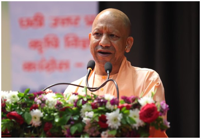 UP Agricultural Science Congress 2026: सीएम योगी बोले-अब ‘लैब टू लैंड’ नहीं, ‘लैंड इज लैब’ का दौर, खेत ही बनेंगे नवाचार की प्रयोगशाला