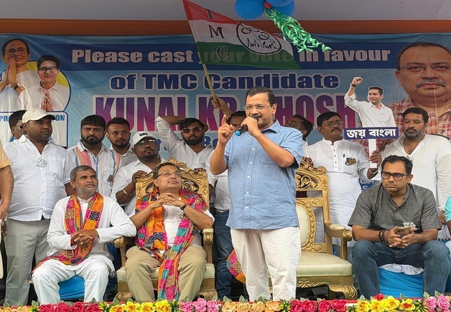 अरविंद केजरीवाल ने टीएमसी के लिए मांगे वोट, बोले-यह चुनाव देश बचाने का है चुनाव