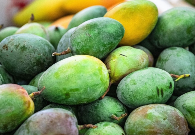 फलों को केमिकल से पकाना अब गैरकानूनी: FSSAI की सख्ती, कैल्शियम कार्बाइड पर पूरी तरह रोक