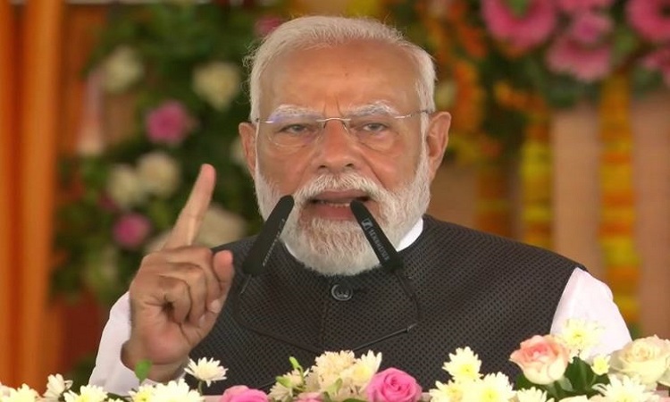 PM मोदी ने किया गंगा एक्सप्रेस-वे का उद्घाटन, कहा-UP को सपा और उसके सहयोगियों से रहना है सावधान