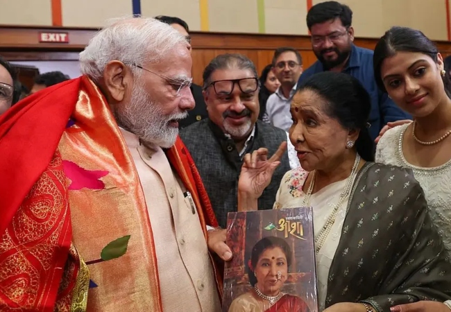 प्रधानमंत्री मोदी, राष्ट्रपति मुर्म और राहुल गांधी समेत कई नेताओं ने आशा भोसले के निधन में व्यक्त किया शोक