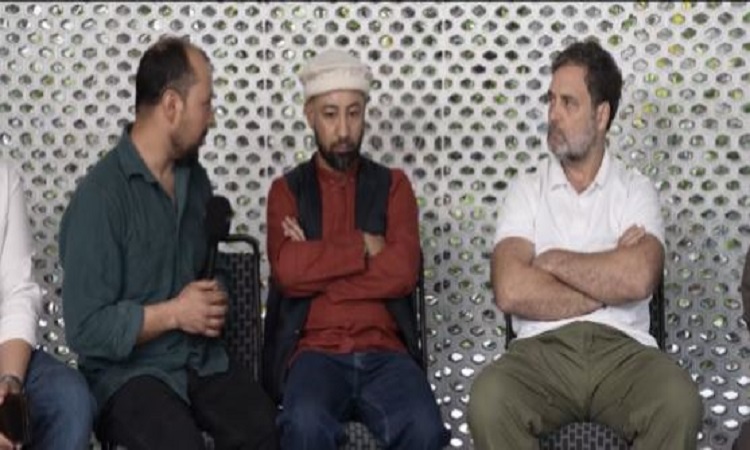 लद्दाख के युवाओं से राहुल गांधी ने की बात, कहा-उनकी आवाज़ दबाकर लोकतांत्रिक अधिकारों को कुचल दिया गया
