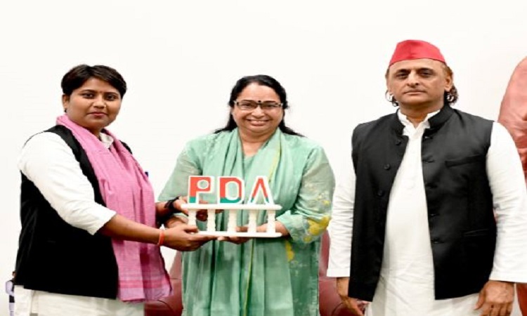 सपा ने सीमा राजभर उर्फ भावना को बनाया महिला सभा का अध्यक्ष, पूर्वांचल में बढ़ सकती है सुभासपा की मुश्किलें