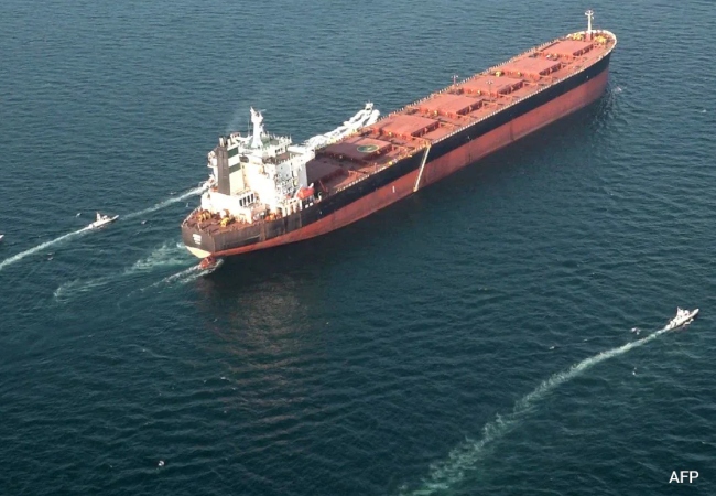 प्रतिबंधों का प्रहार: रूस-ईरान से तेल की सप्लाई पर संकट, क्या है भारत का नया 'इम्पोर्ट पोर्टफोलियो?