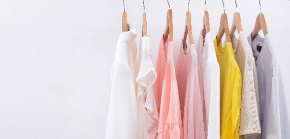 summer Wear cotton clothes : गर्मियों में पहनें हल्के रंग के सूती कपड़े, ठंडे पानी में धोएं और छाया में सुखाएं