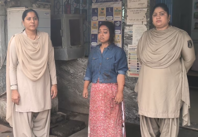 एसटीएफ कांस्टेबल की गर्लफ्रेंड ने उसकी पत्नी और 8 साल के बेटे को उतारा मौत के घाट