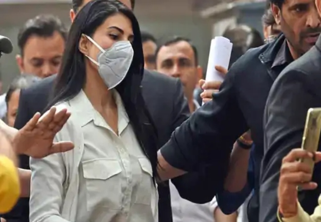 200 करोड़ मनी लॉन्ड्रिंग केस में जैकलीन फर्नांडिस बन सकती हैं सरकारी गवाह, कोर्ट में जताई इच्छा