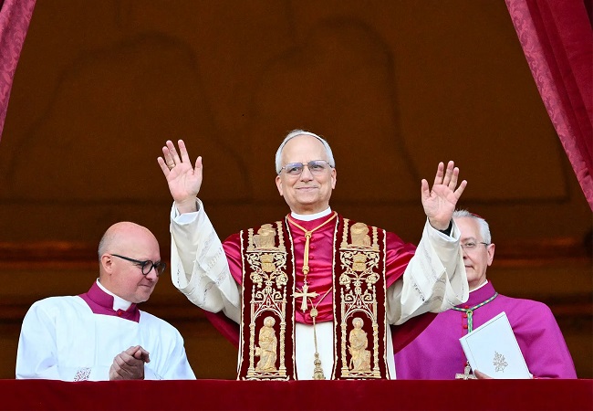 ट्रंप के विरोध में उतरे पोप लियो XIV, USCCB ने कहा कि पोप उनके प्रतिद्वंद्वी नहीं हैं