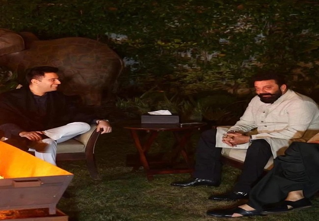 राजनीतिक तनाव के बीच सांसद राघव चड्ढा ने संजय के साथ शेयर की फोटो, कहा- आप सबसे अच्छे लोगों में से एक