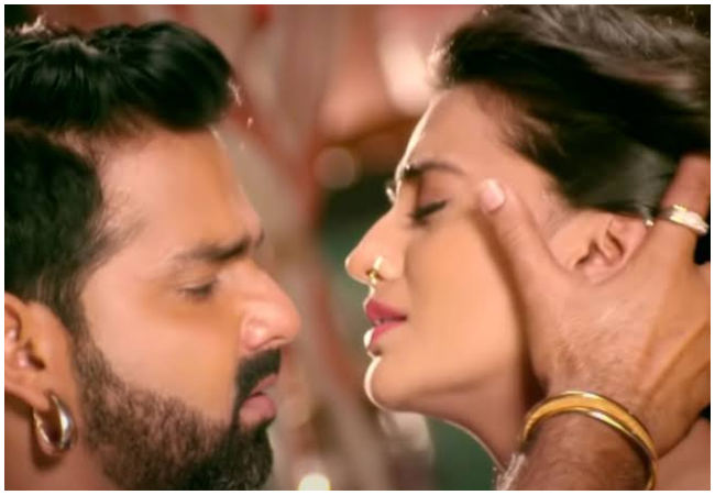 भोजपुरी इंडस्ट्री की मशहूर एक्ट्रेस और सिंगर अक्षरा सिंह को फिर से हुआ प्यार, पवन सिंह को लेकर कही बड़ी बात