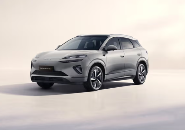 BYD Plug-in Hybrid SUV : BYD भारत में पेश करेगी आनी पहली प्लग-इन हाइब्रिड SUV , इलेक्ट्रिक कारों की रेस में नया मोड़