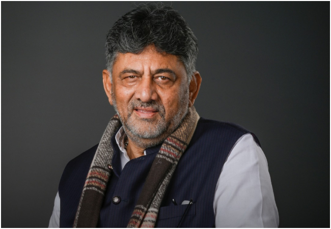 डीके शिवकुमार चुने गए कांग्रेस विधायक दल के नए नेता, तीन जून को लेंगे मुख्यमंत्री पद की शपथ